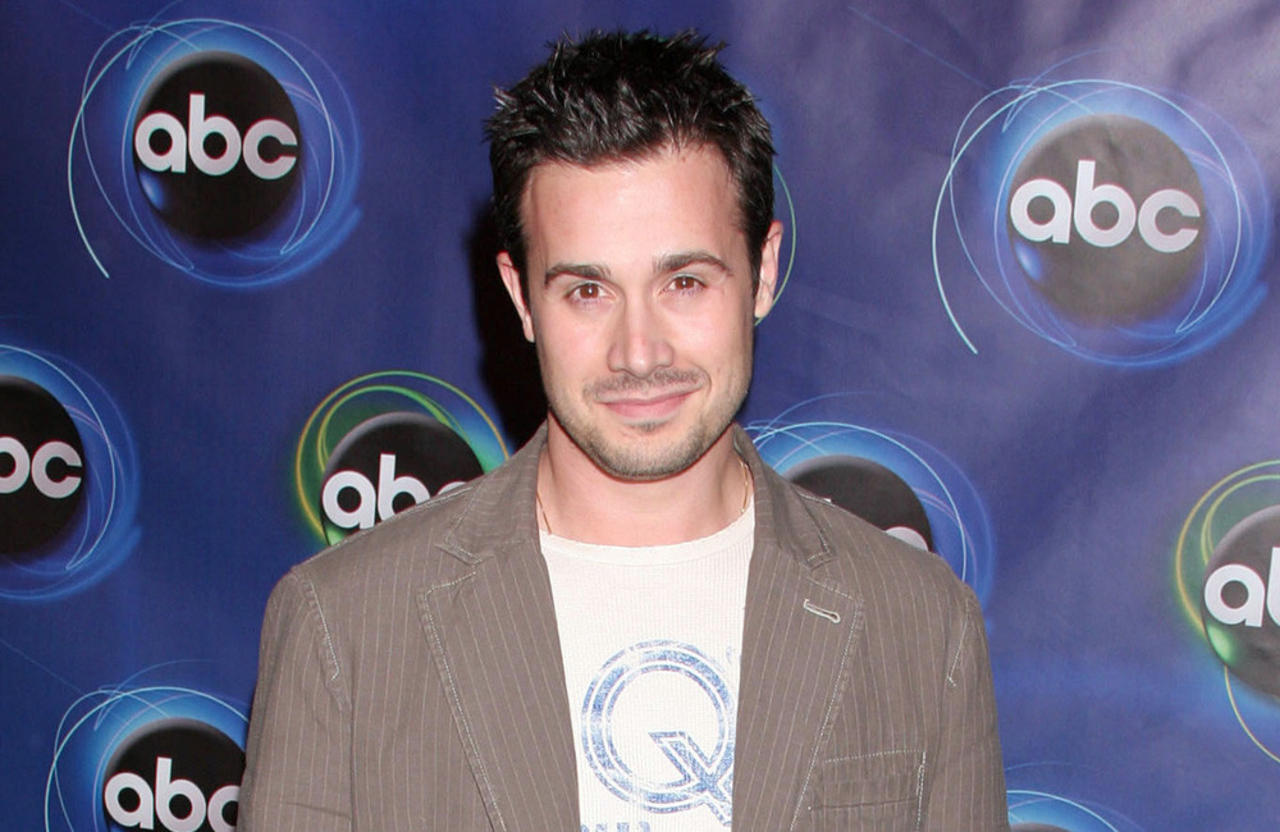 Freddie Prinze Jr. recalls 'psychotic' notes from 'I Know What You Did Last Summer' director