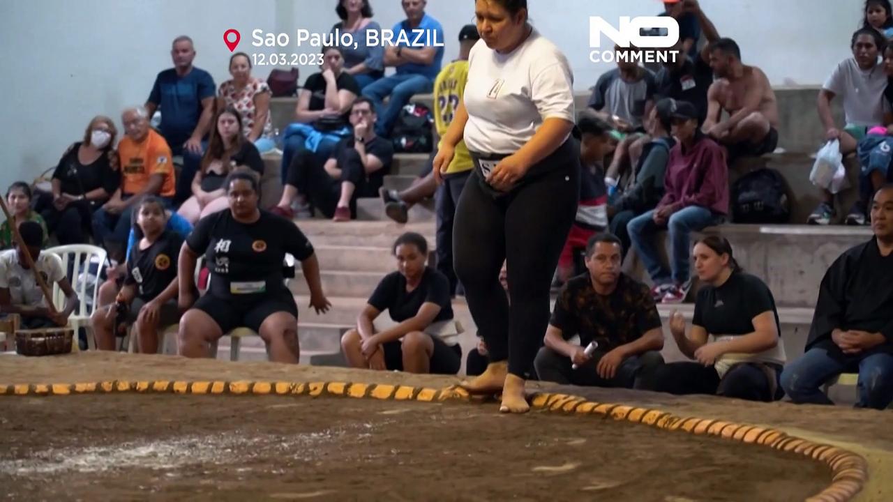 Women sumo wrestlers break prejudice in Brazil