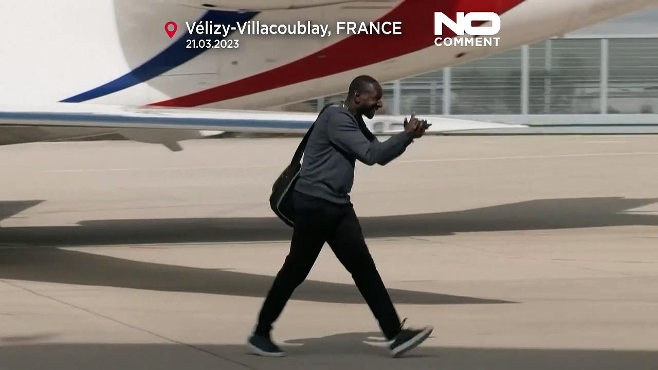 Watch: Journalist Olivier Dubois arrives in France almost two years after being kidnapped in Mali