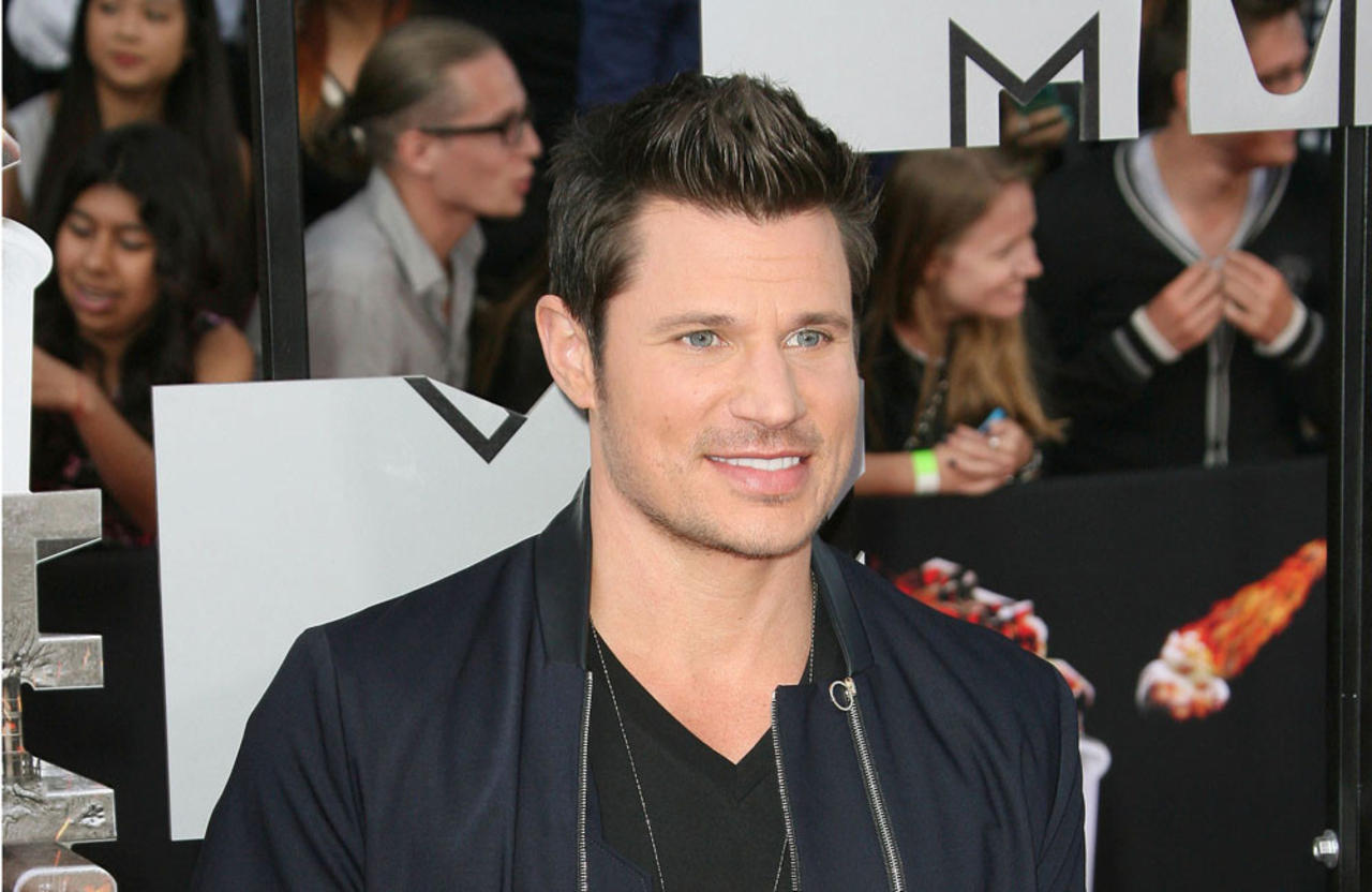 Nick Lachey ordered to attend anger management and AA after pap bust-up