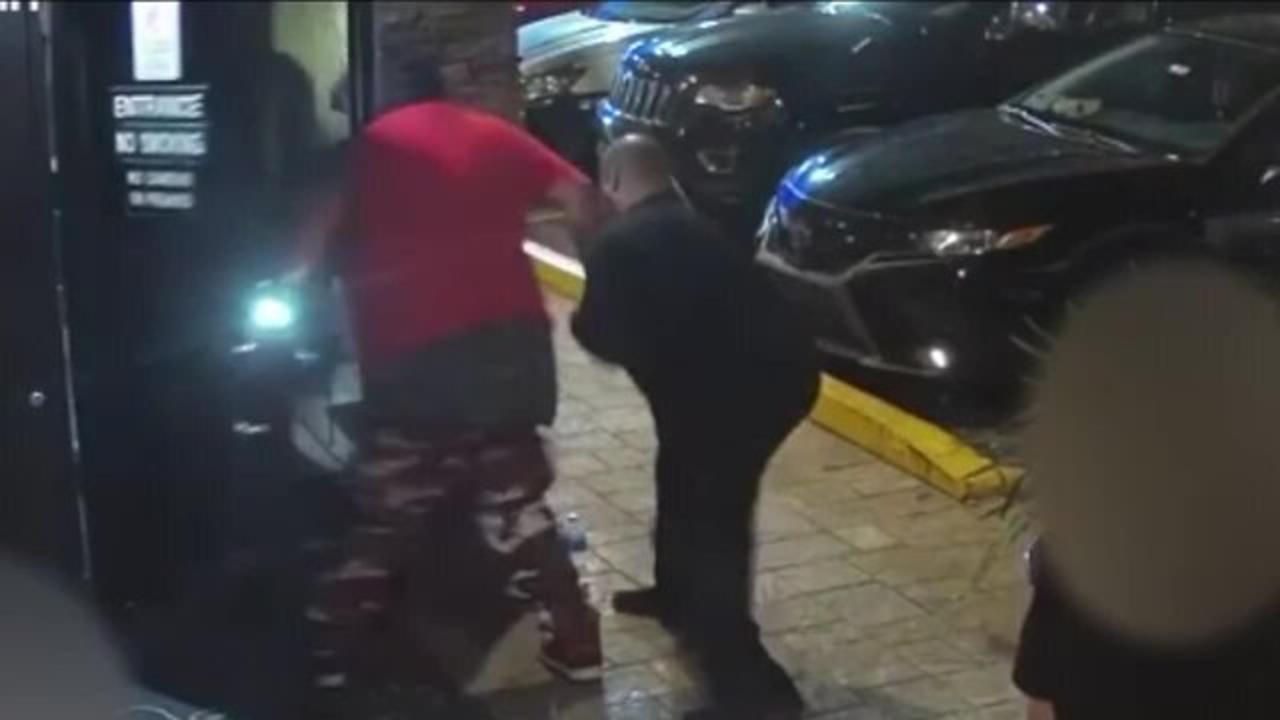 Security takes down armed man who tried to enter Tampa gentleman's club