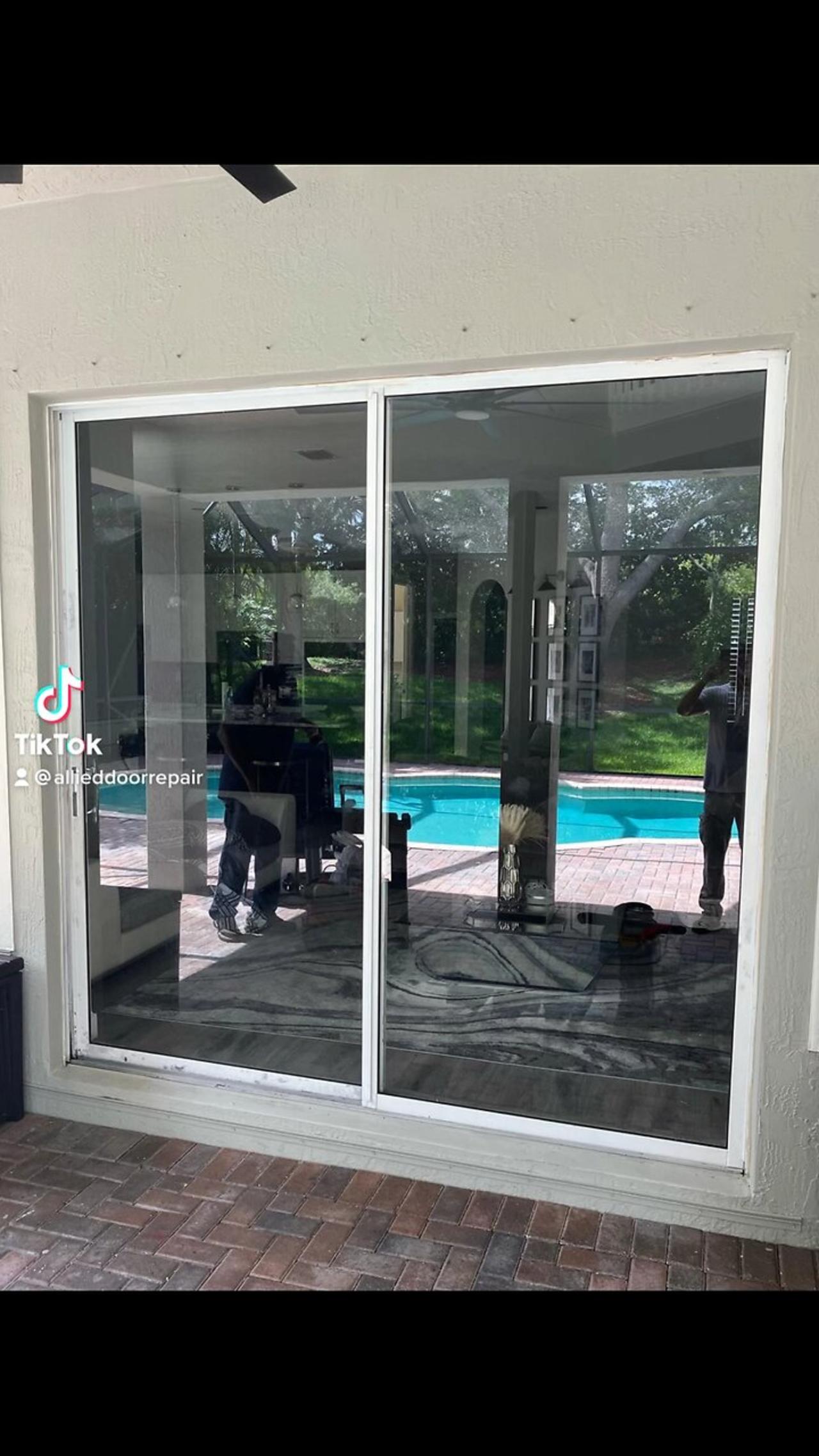 Sliding glass door repair in Parkland, Florida.