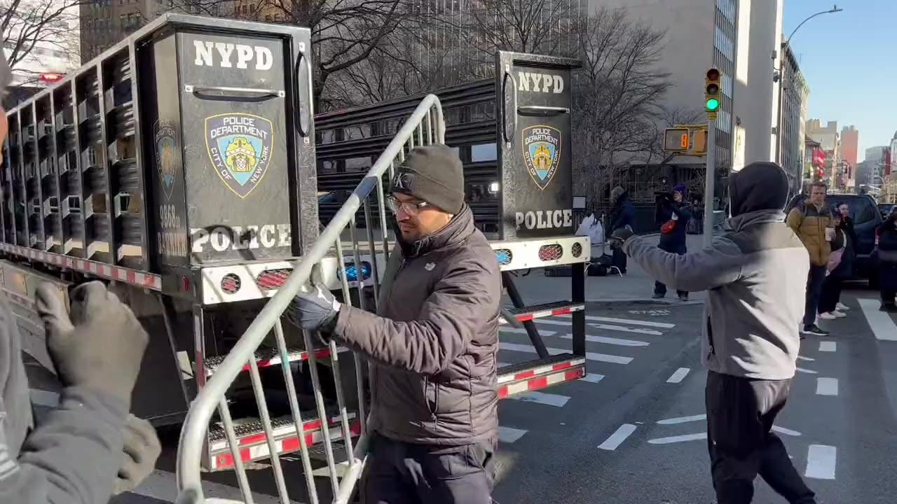 NYPD Sets Up Barrier Fencing in Anticipation of Trump Tomorrow at the Courthouse
