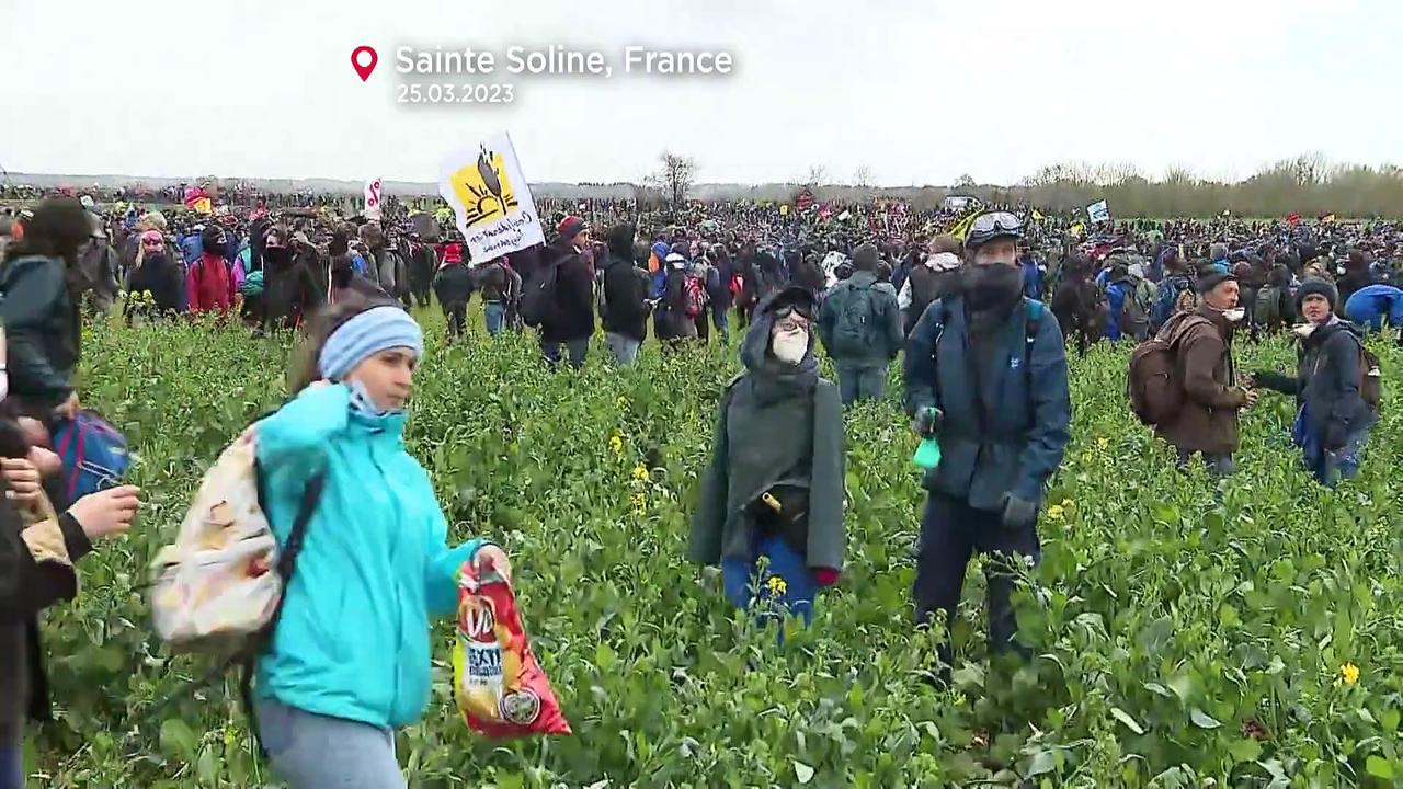 Watch: Violent clashes during water reserve protest in western France