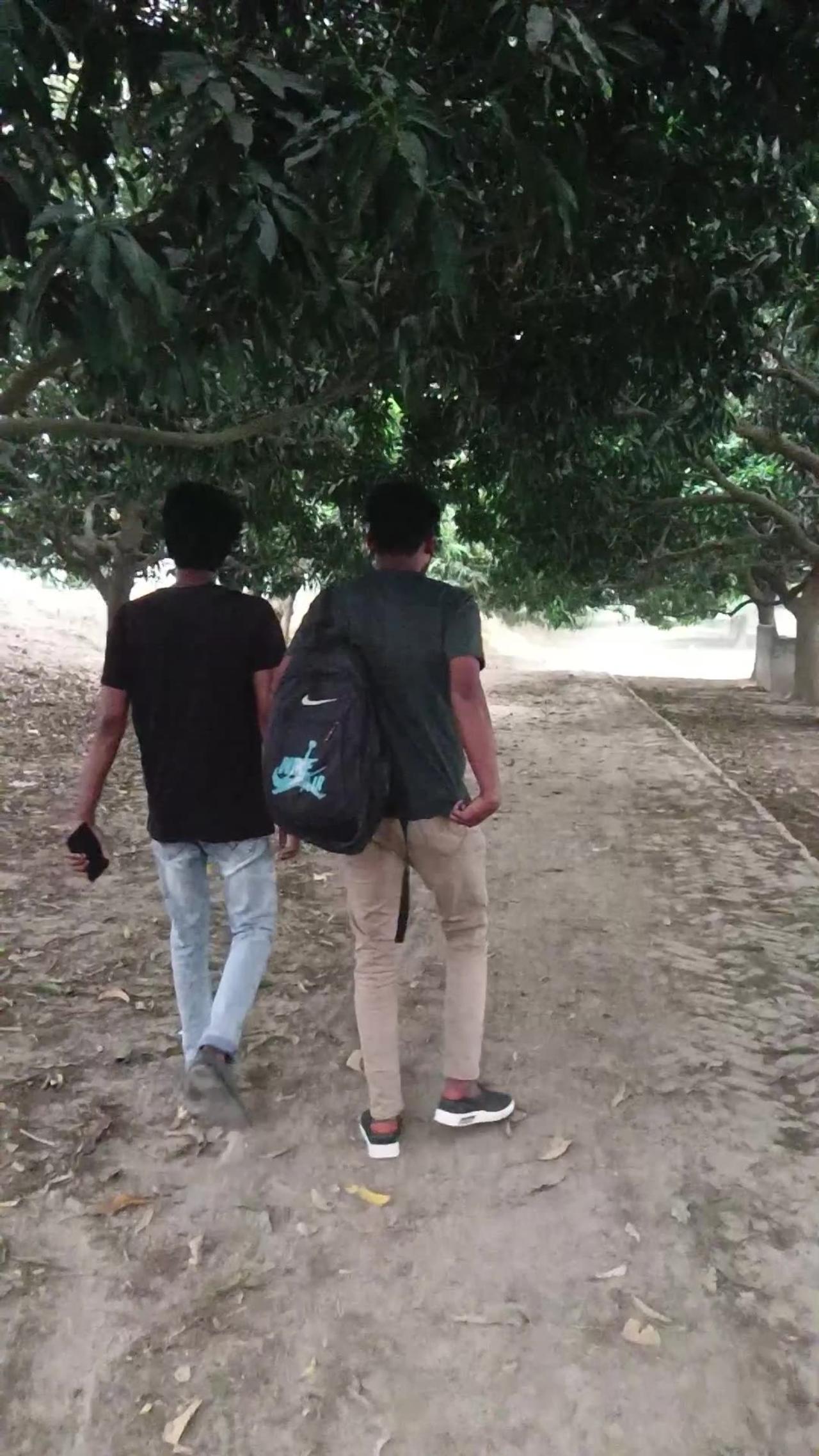 Tero gori bil enjoy with friends - Yen Sheikh