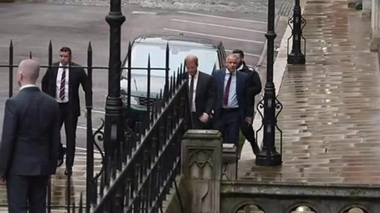 Harry arrives at court for hacking claims hearing