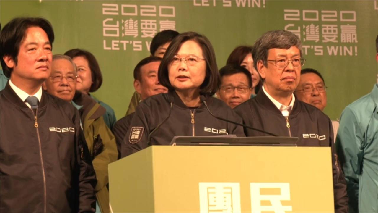 Taiwan’s President Arrives in US Despite China’s Warnings