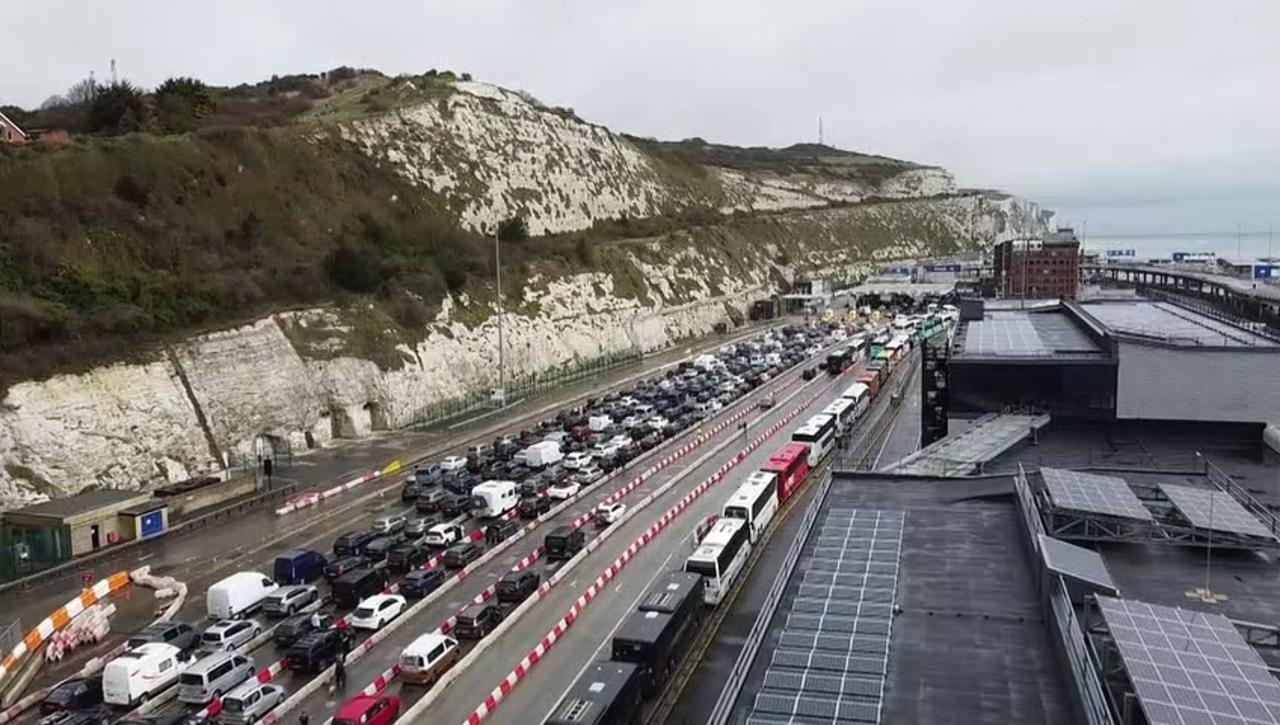 'Critical Incident' in Dover as ferry passengers delayed