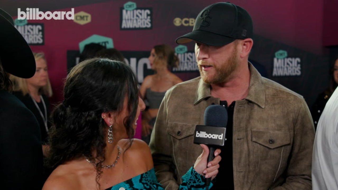 Cole Swindell on Being A Fan of Alanis Morissette and Garth Brooks | CMT Awards 2023