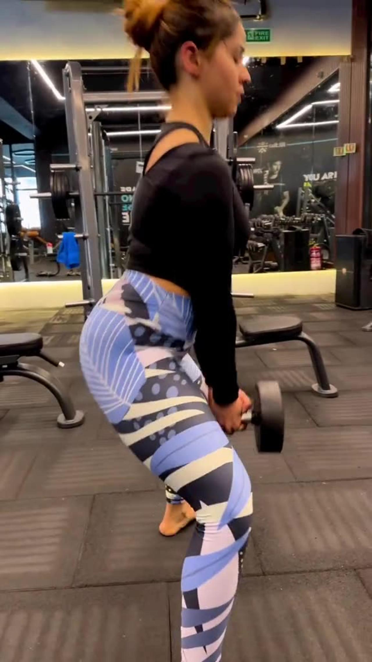 Girl viral Gym vedio One News Page VIDEO