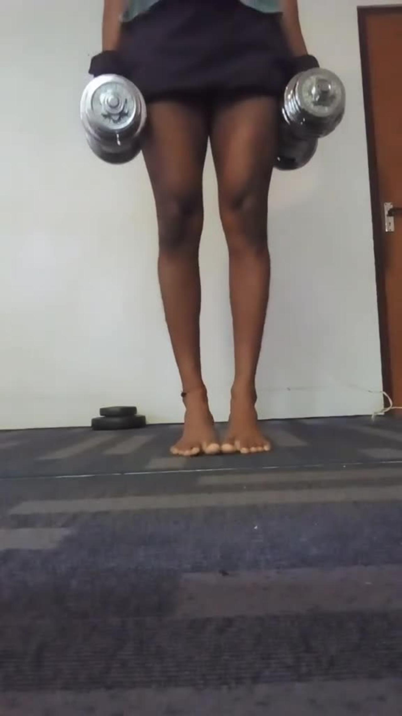 2 Calves Exercise With Dumbbells One News Page VIDEO