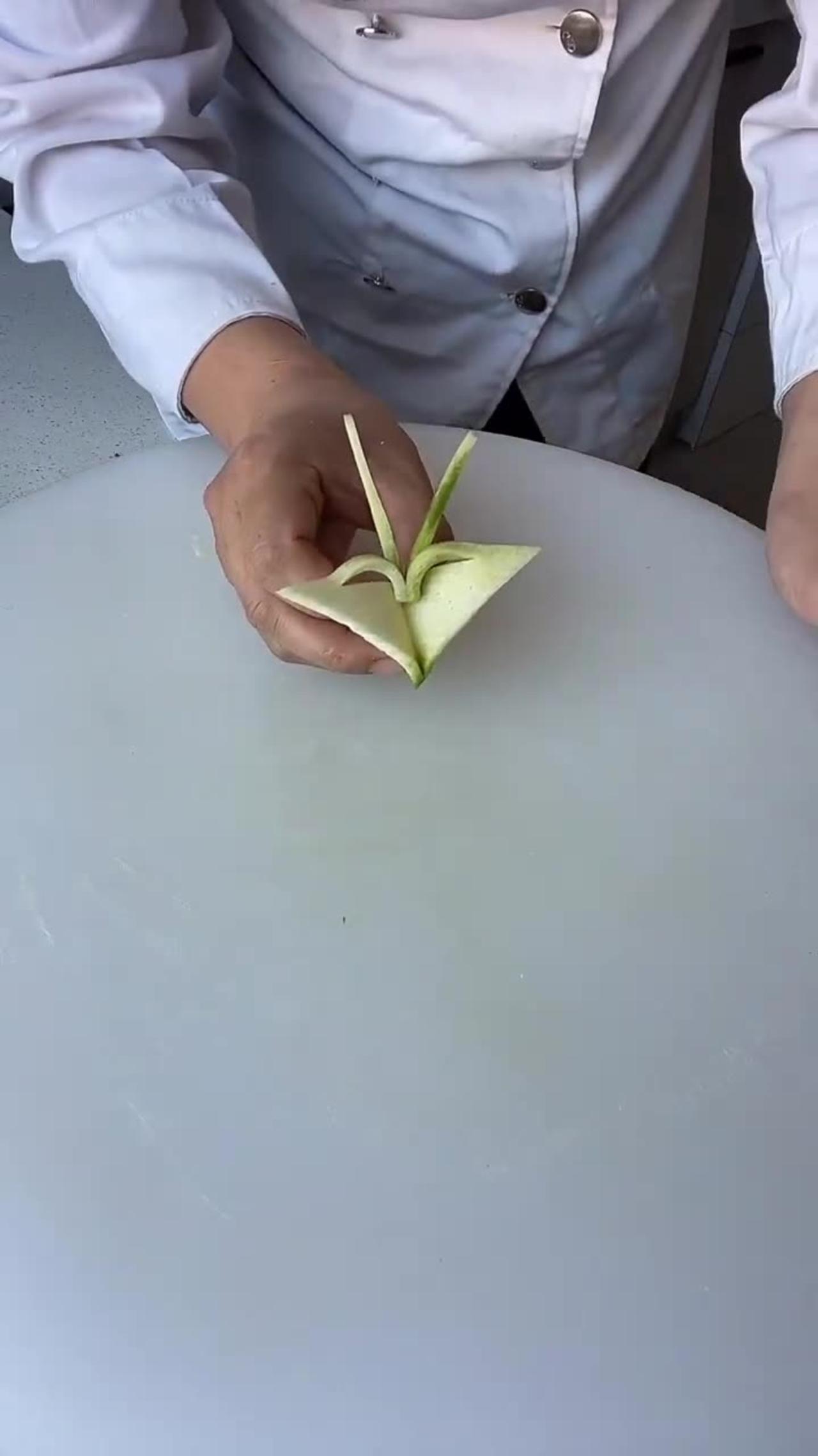 How to Carve Fruit Very Fast and Beauty One News Page VIDEO