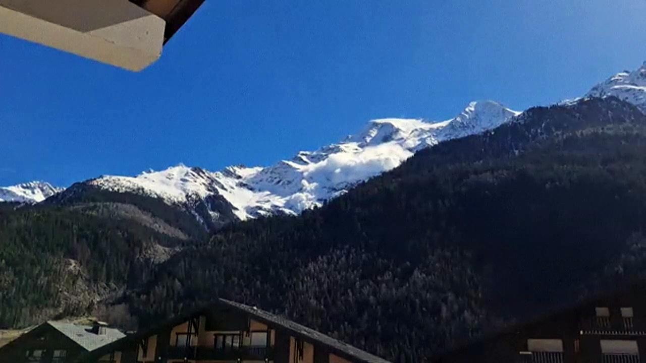 Footage Shows Moment Of Deadly Avalanche In The - One News Page VIDEO