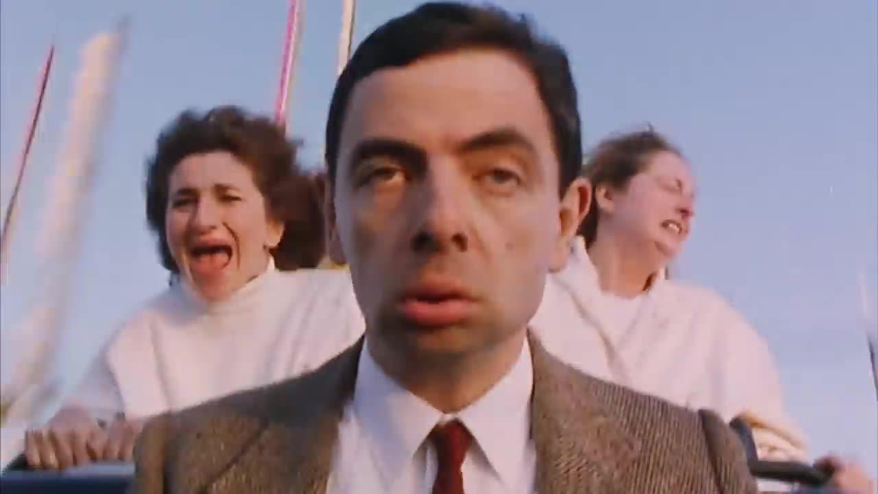 Mr Bean dive in the pool funny video