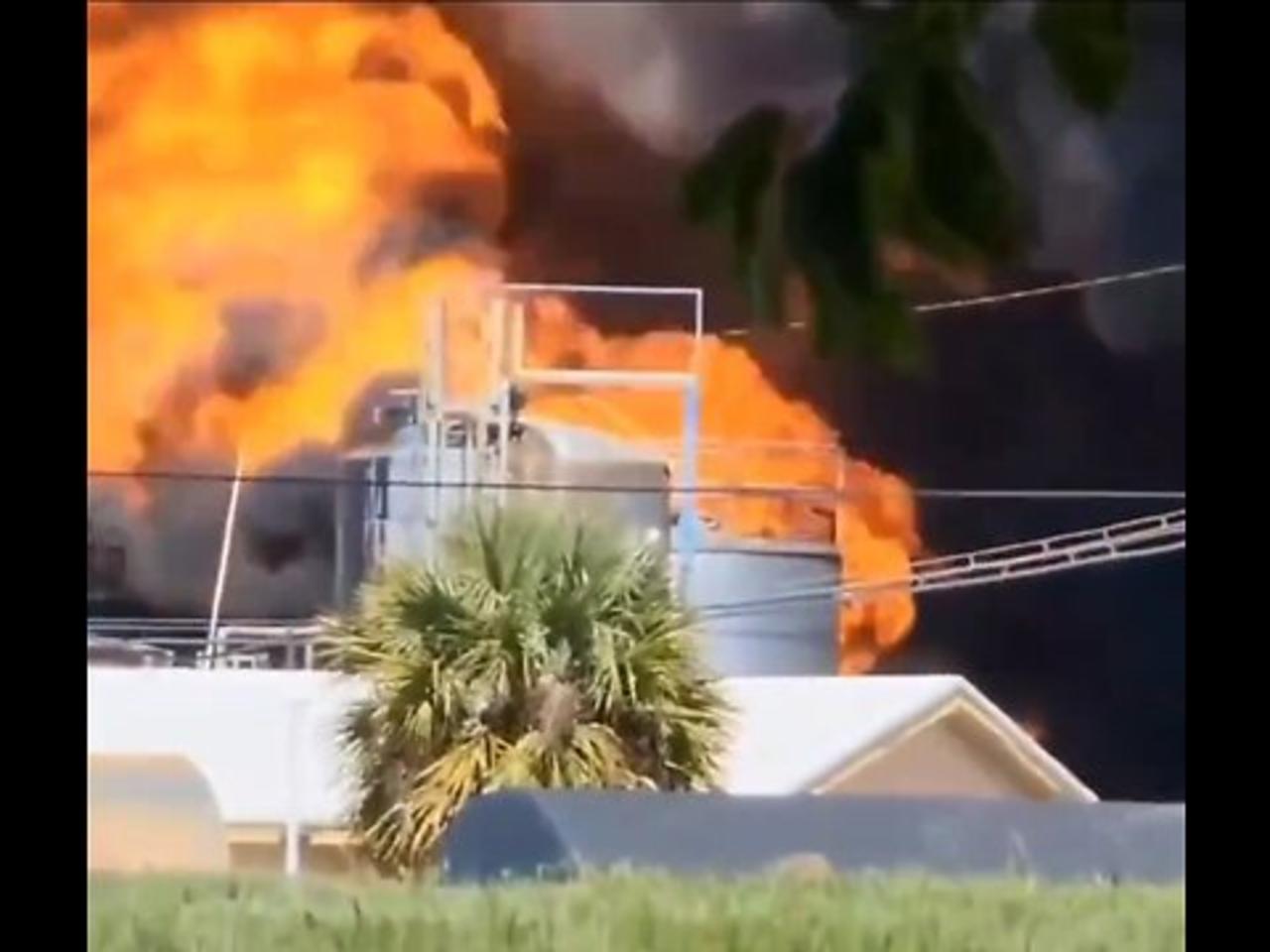 Huge Chemical Plant Fire In Brunswick, Georgia