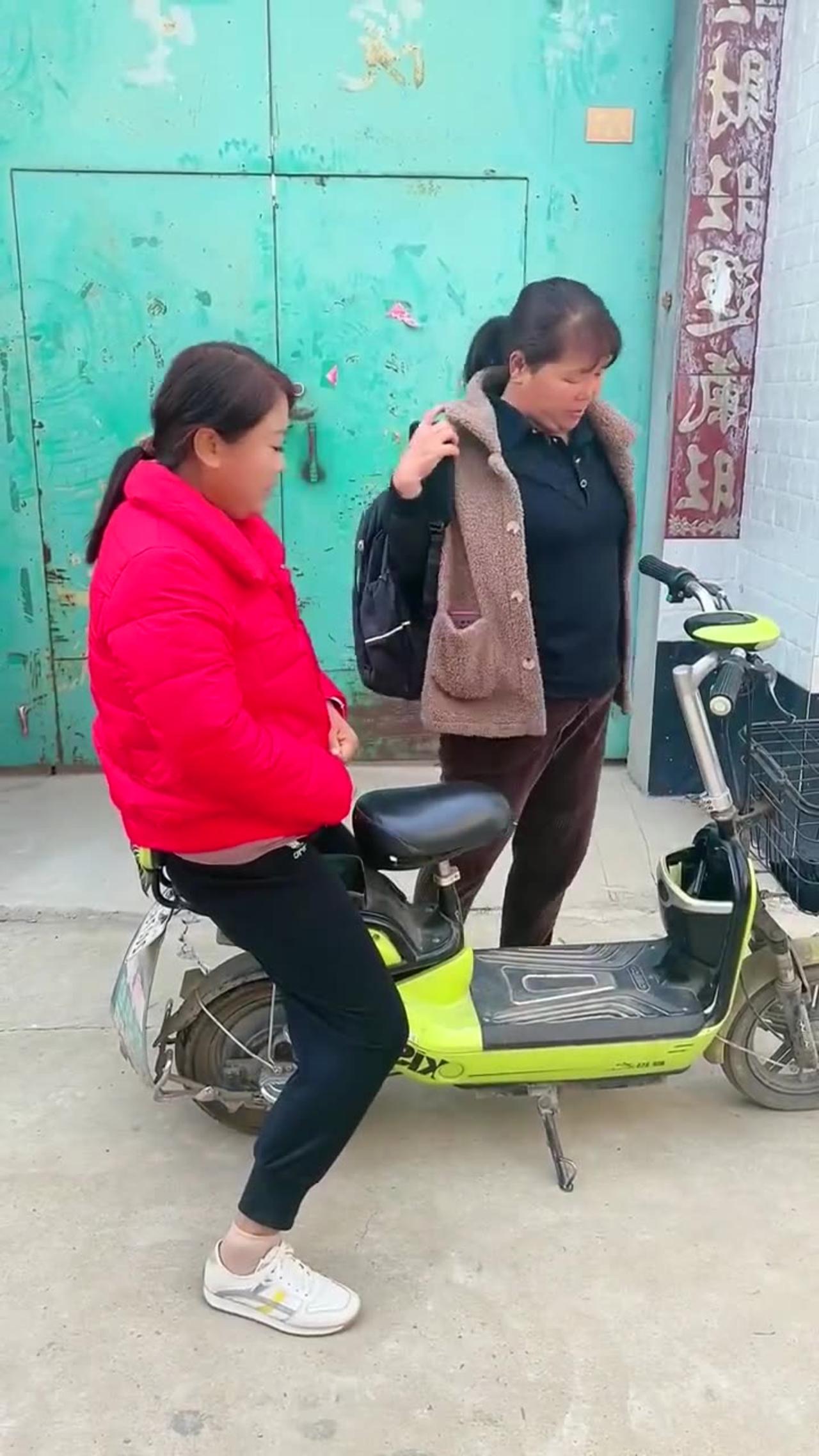 china-funny-videos-unbelievable-moments-summary-of-funny-videos