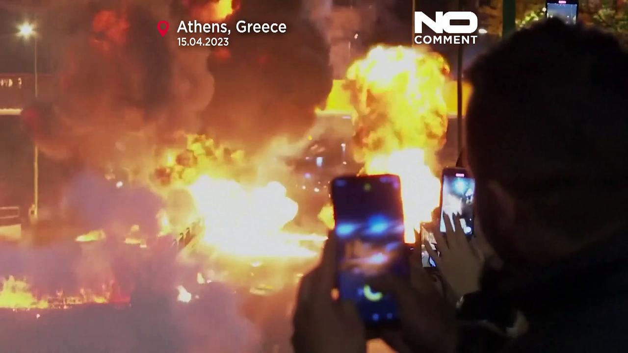 WATCH: Greek youths mark Holy Saturday with petrol bombs