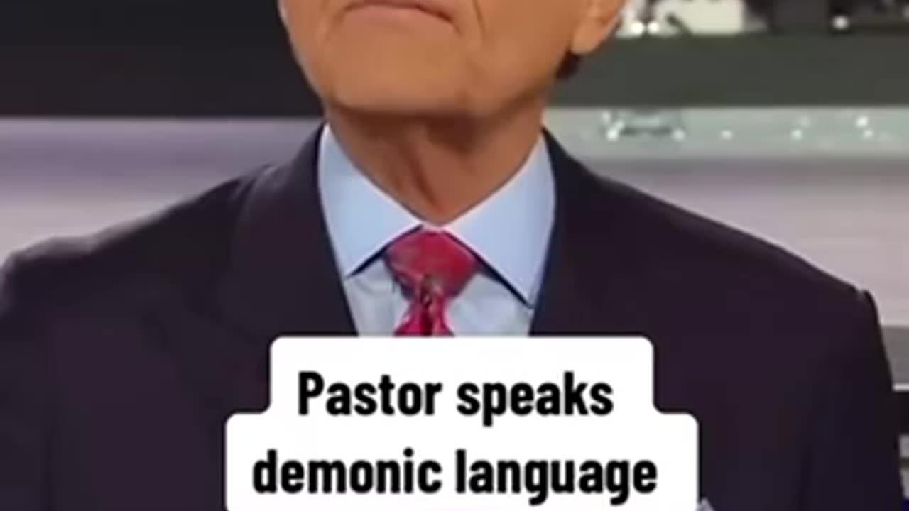 KENNETH COPELAND SO CALLED PASTOR THE “ REPTILIAN EYES”