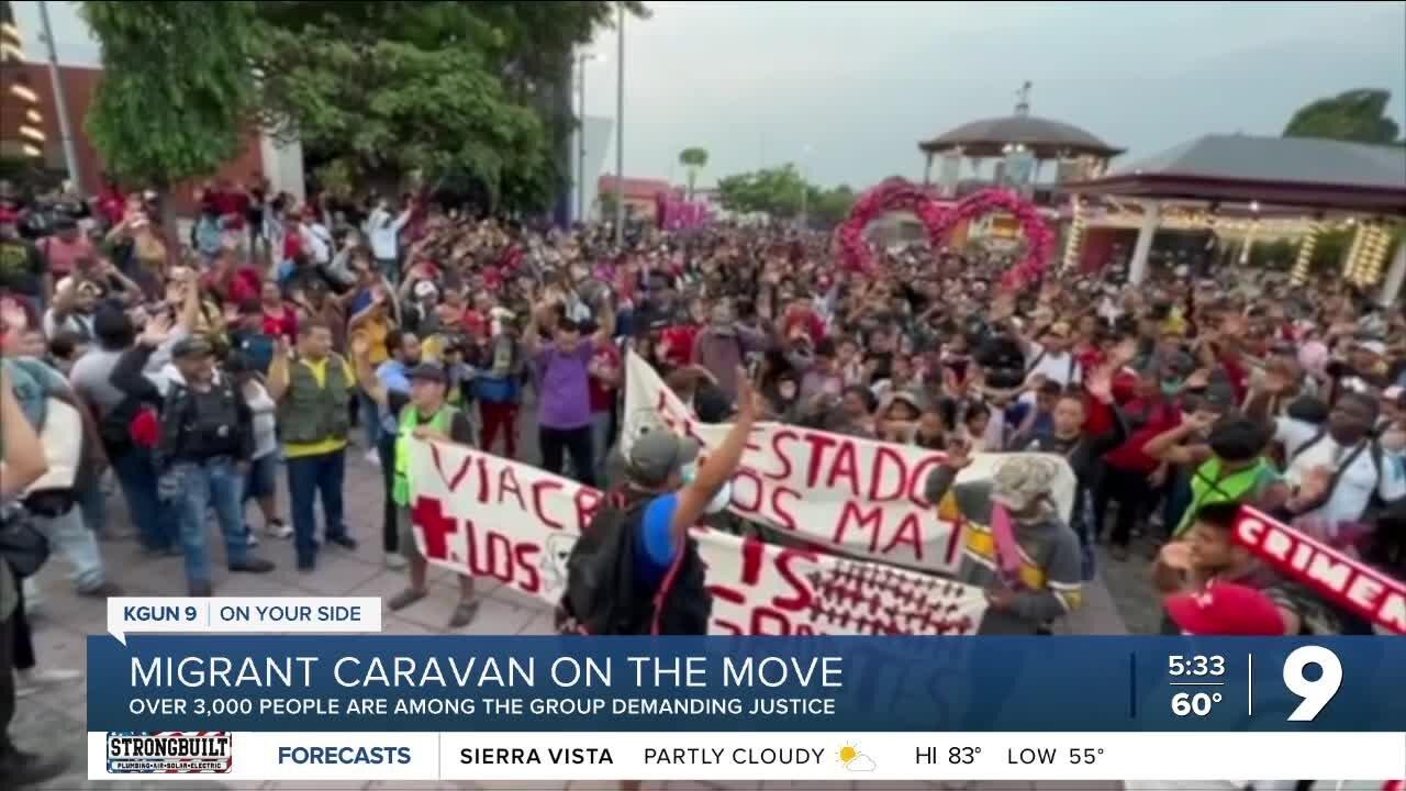 Large migrant caravan heading to Mexico City