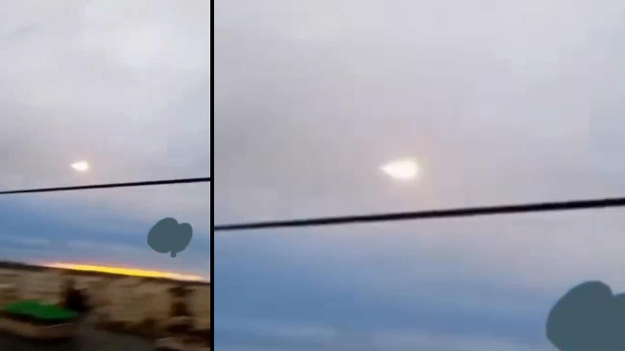 Strange thing flying in the sky of Russia l - One News Page VIDEO