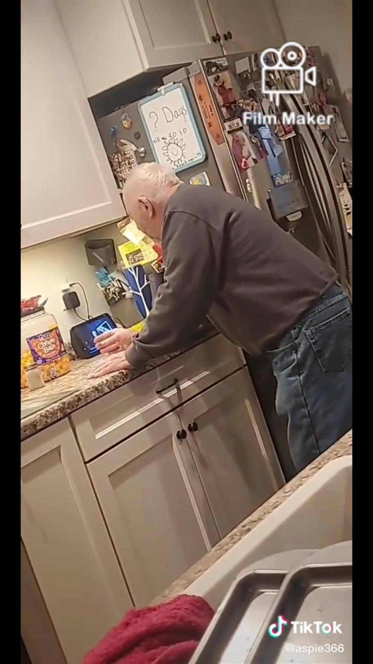 funny old people fails