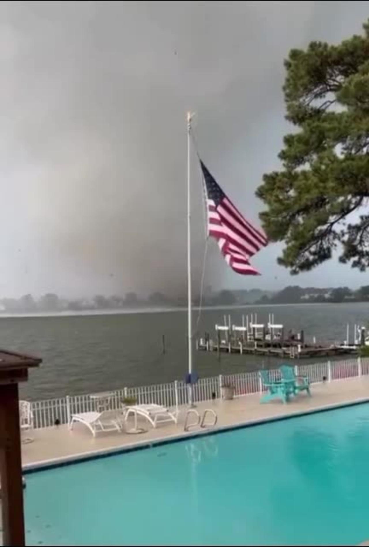 Tornado en Virginia Beach, Florida One News Page VIDEO