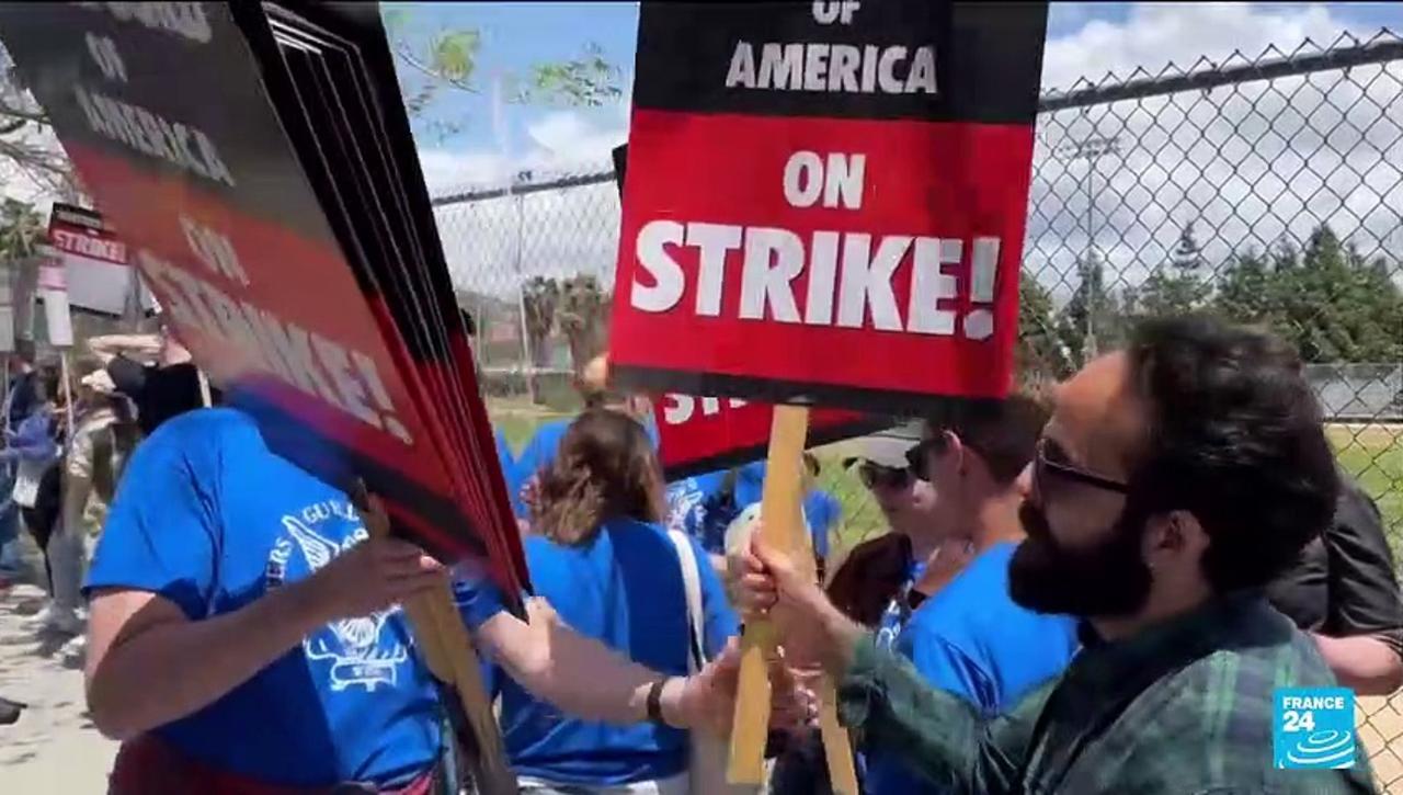 'No writers. No TV': Hollywood scribes strike - One News Page VIDEO