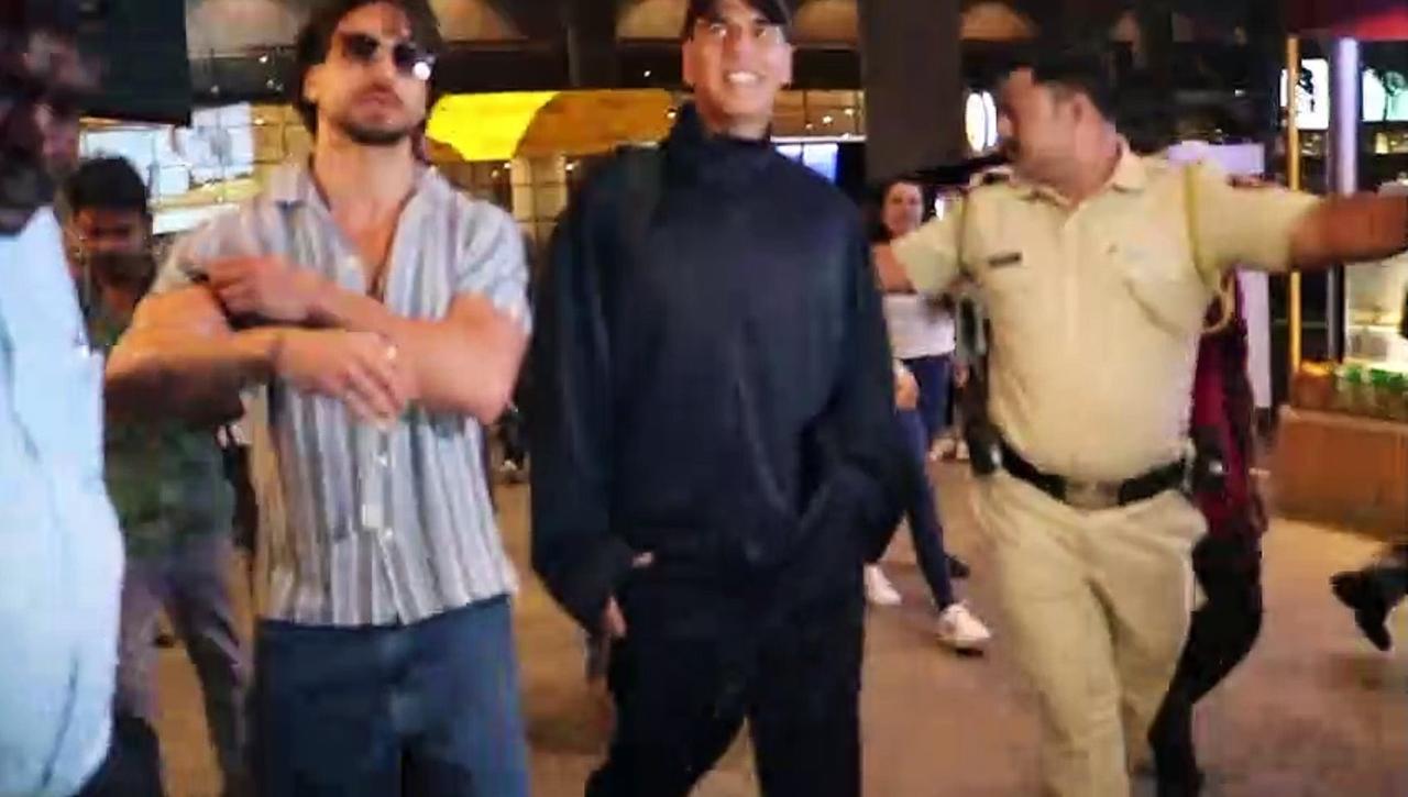 Akshay Kumar, Tiger Shroff get clicked at the airport, Netizens react