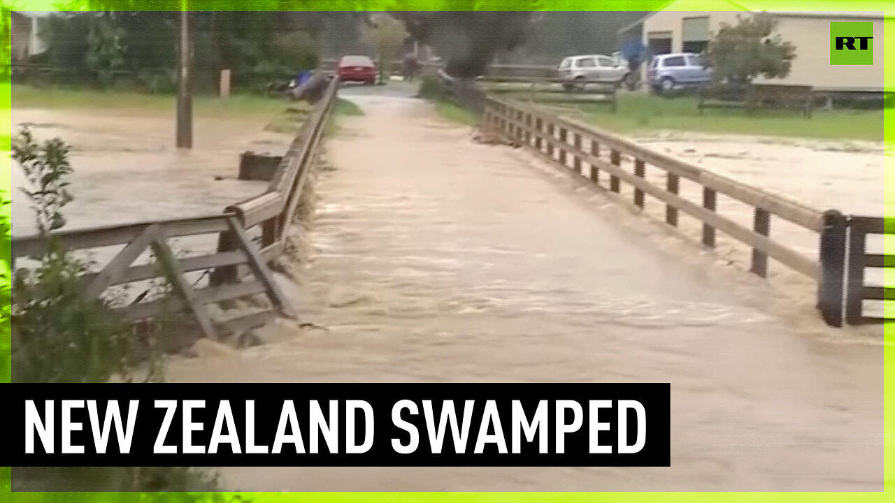 Emergency declared in Auckland as heavy floods hit New Zealand