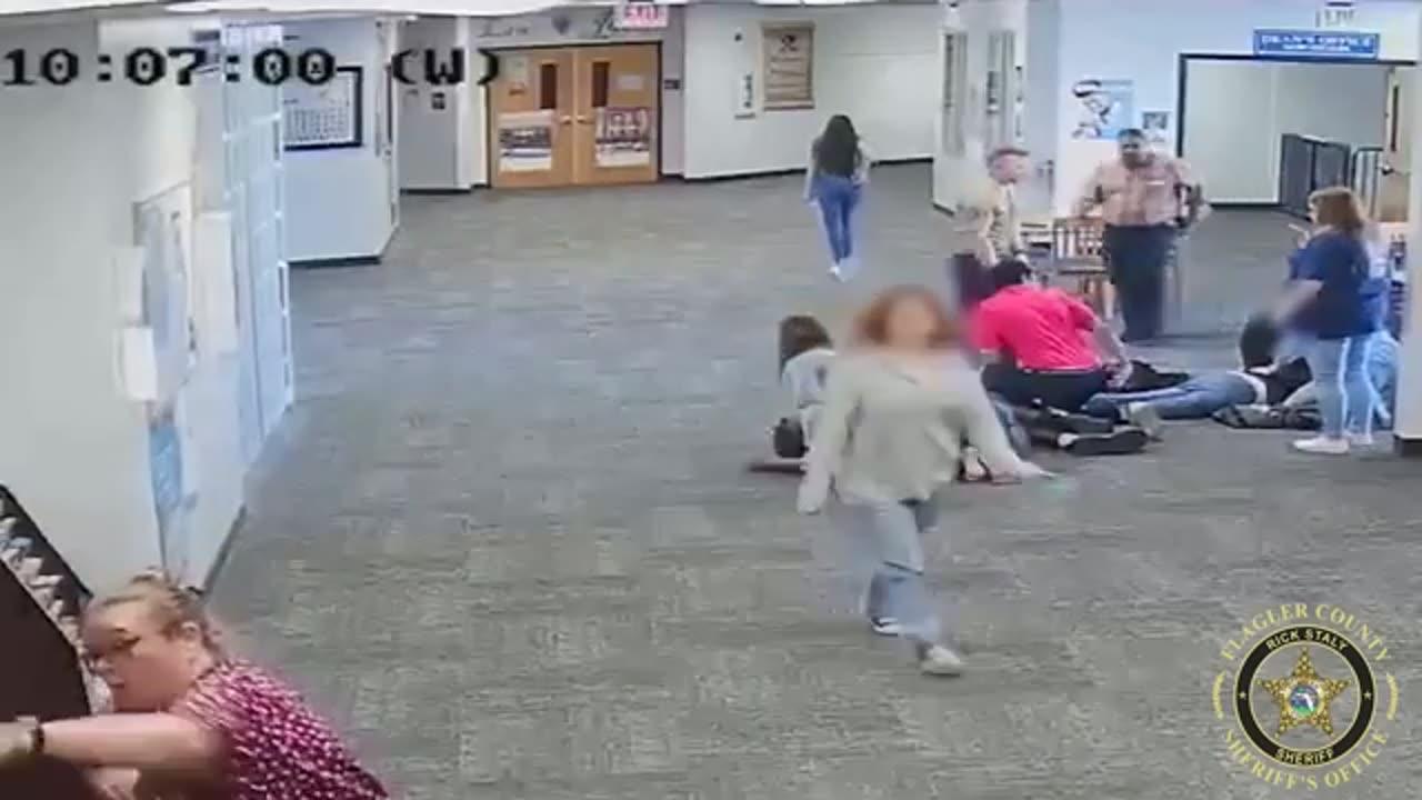 Florida Teacher knocked out by student One News Page VIDEO