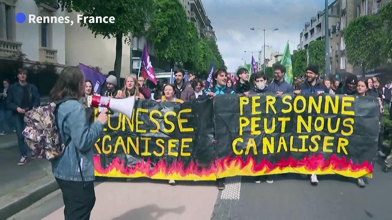 Young people protest pension reform in Rennes