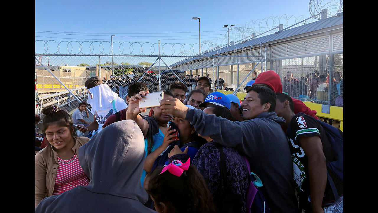 MATAMOROS MEXICO BORDER One News Page VIDEO