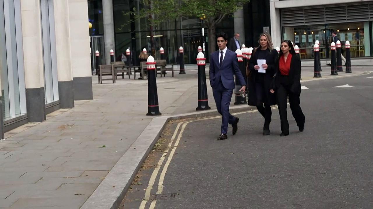 Phone Hacking: Royal biographer arrives at High Court