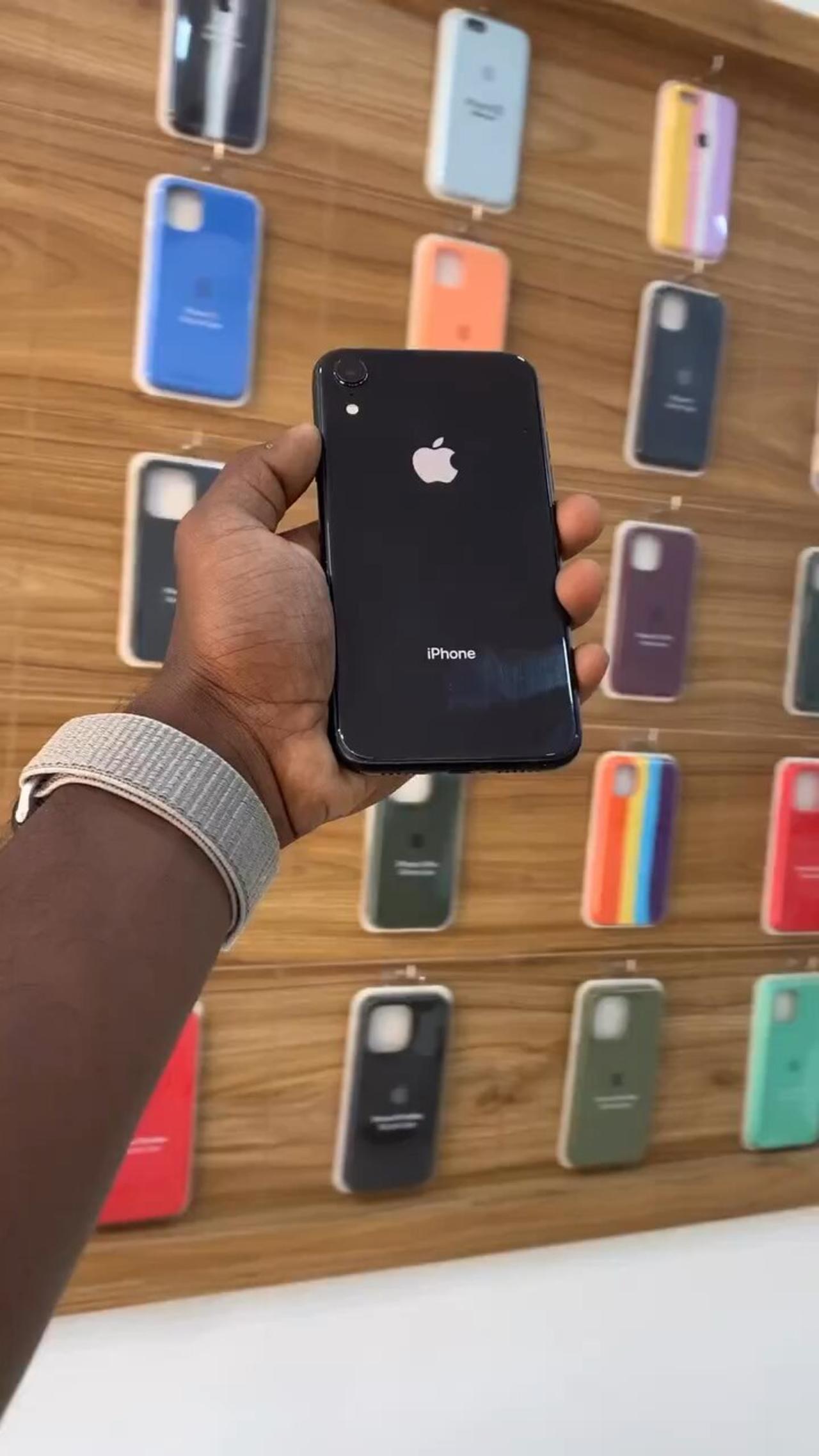 Original iPhone XR Only 10,500/-😱💯