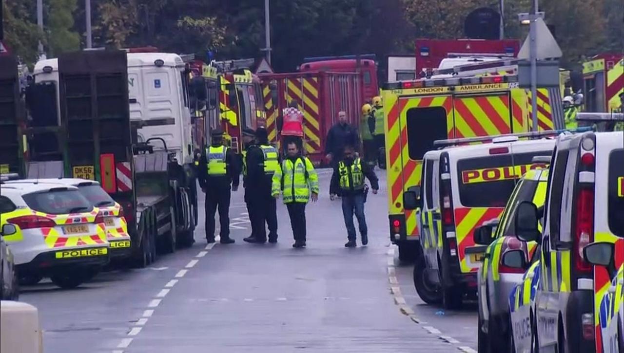Driver in fatal 2016 Croydon tram crash goes on trial