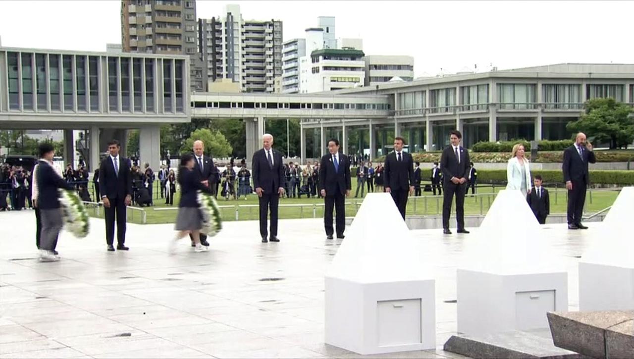 Leaders of the G7 lay wreaths at Hiroshima memorial site