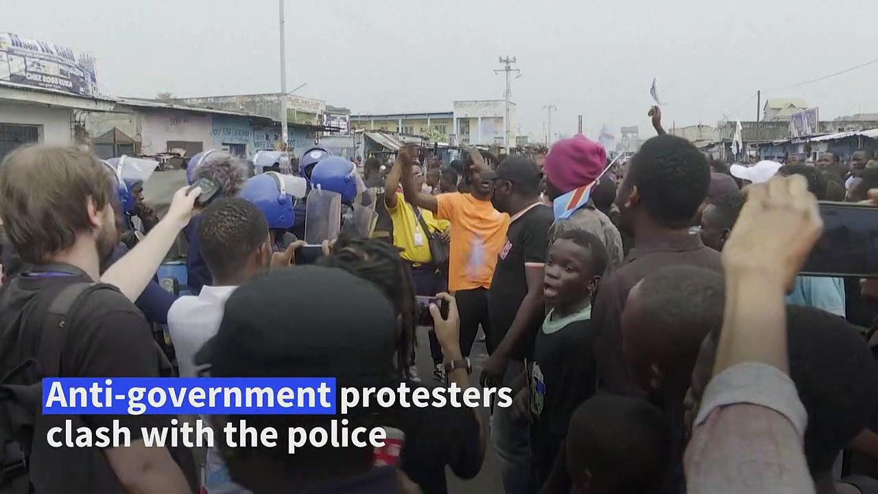 Police tear gas anti-government protesters in DR Congo