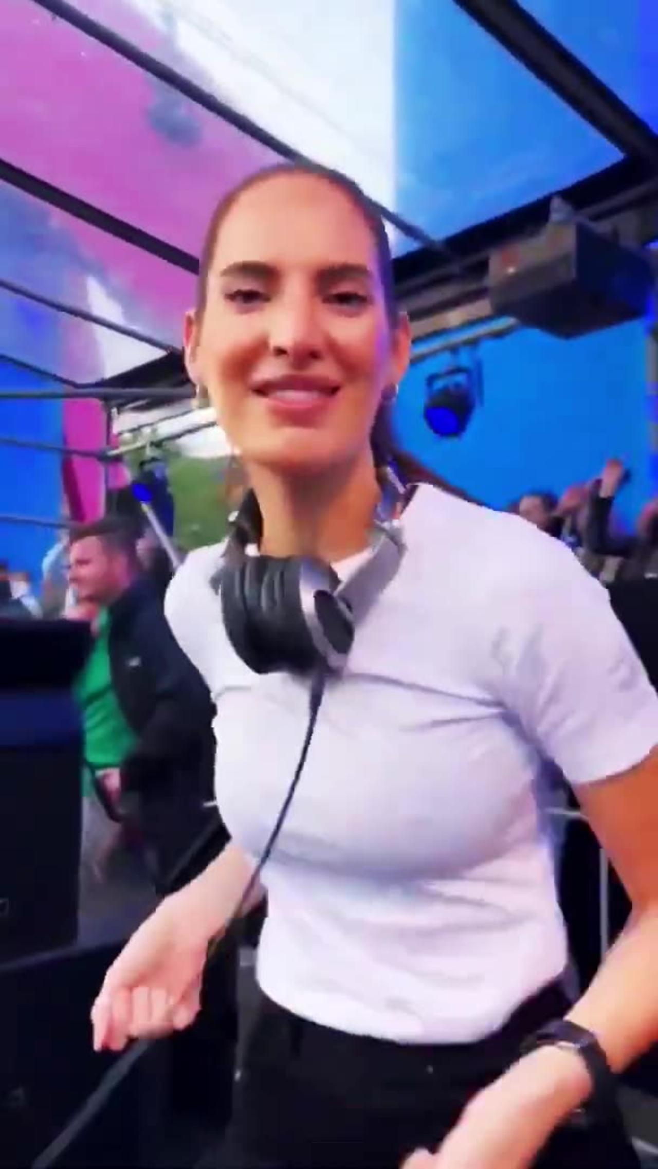world best dj operator girl