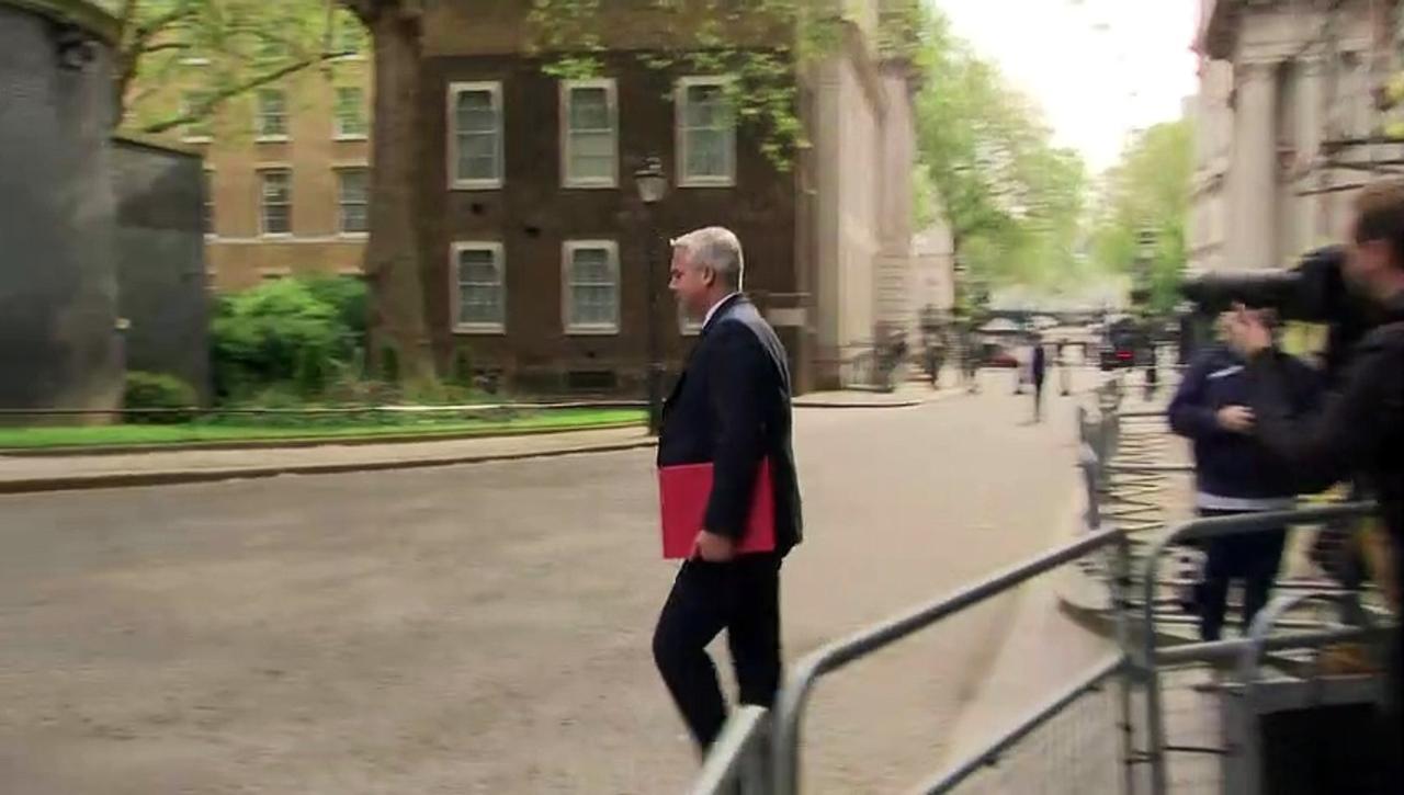 Cabinet members arrive in Downing Street amid Home Sec row