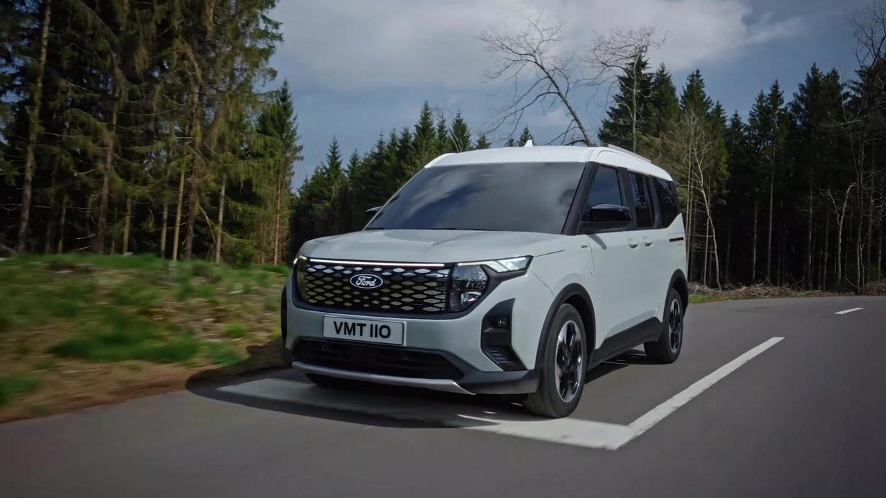 2023 Ford E-Tourneo Courier Driving Video