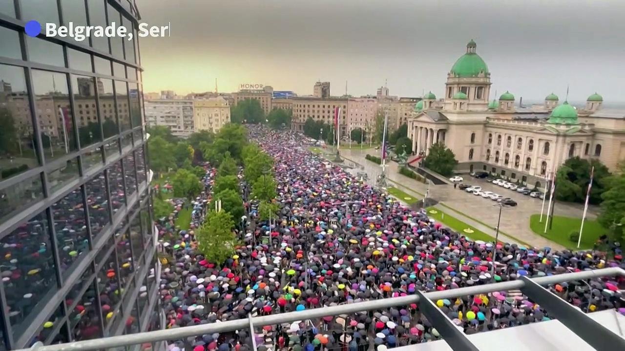 Tens of thousands rally against the government in Belgrade