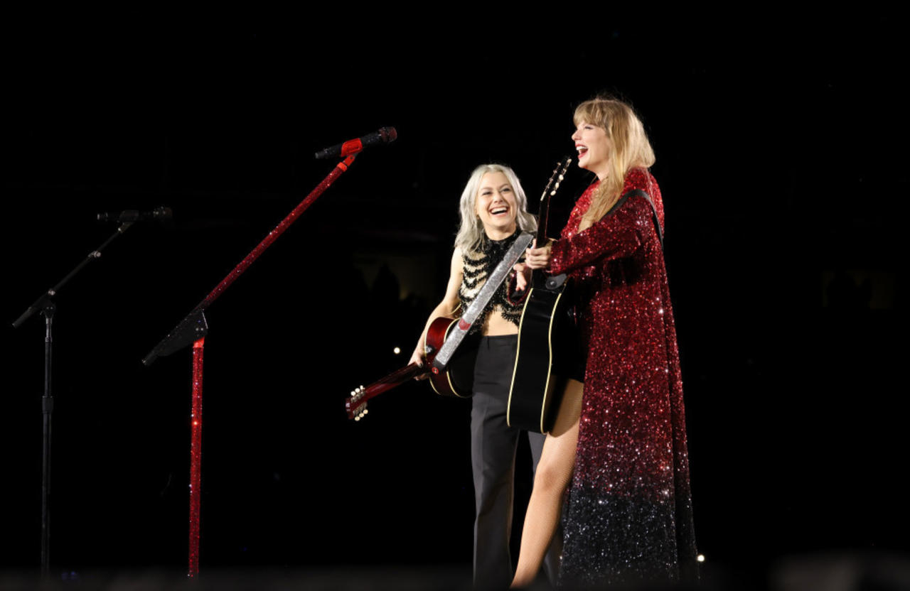 Taylor Swift is missing her dressing room 'heart-to-hearts' with Phoebe Bridgers