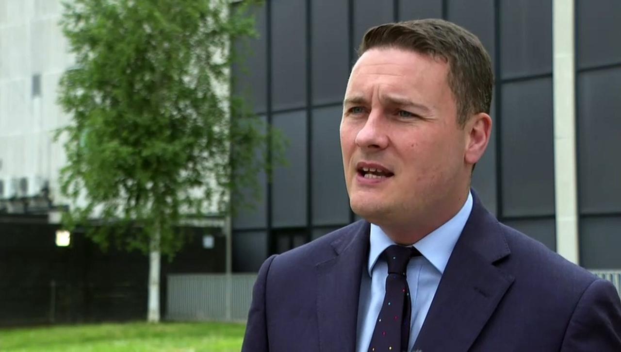 Streeting: PM's baby steps to vaping don't go far enough