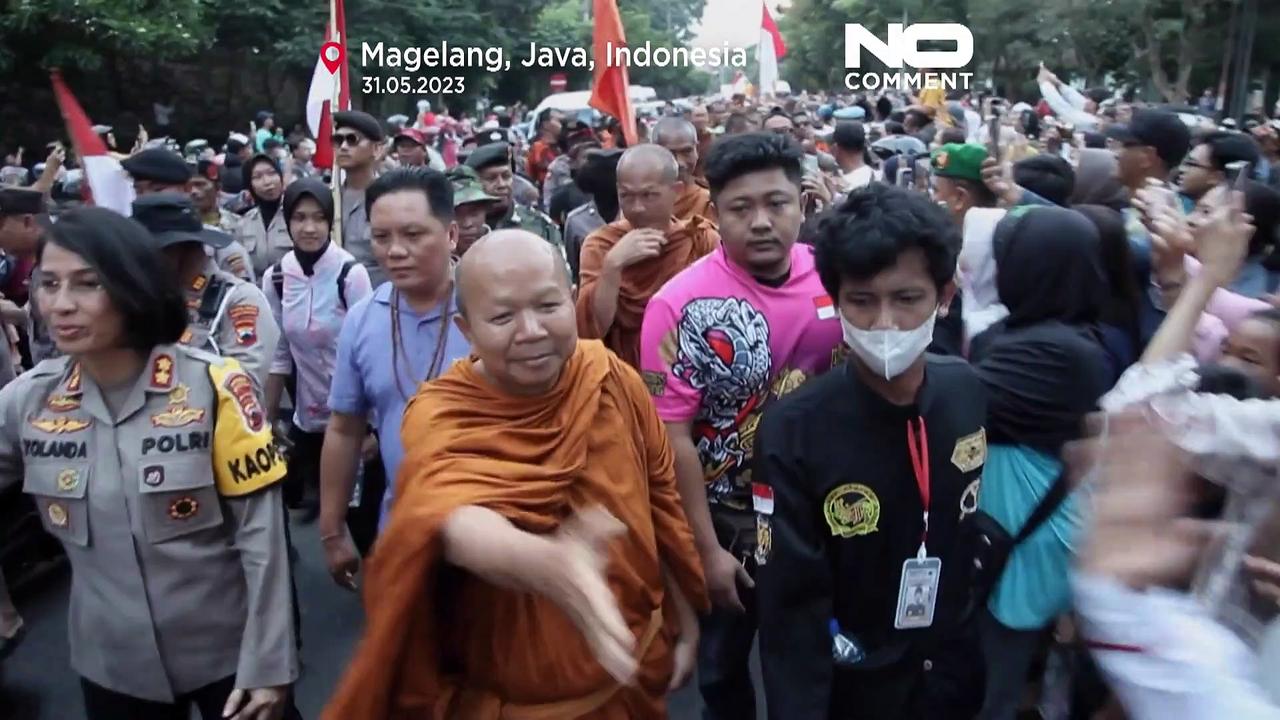 Watch: Thai Monks welcomed in Indonesia for Vesak celebrations