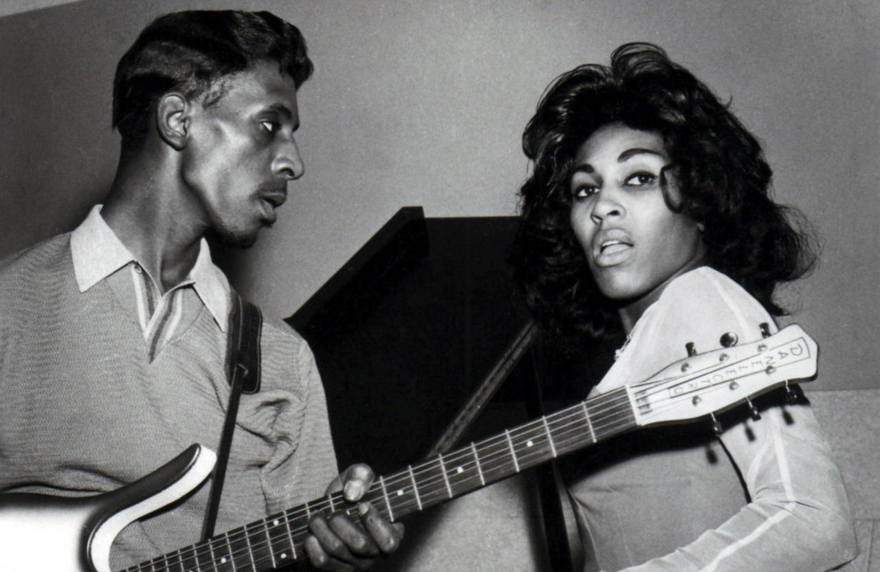 Tina Turner’s backing singer says how the singer used to cover up marks from Ike Turner's beatings