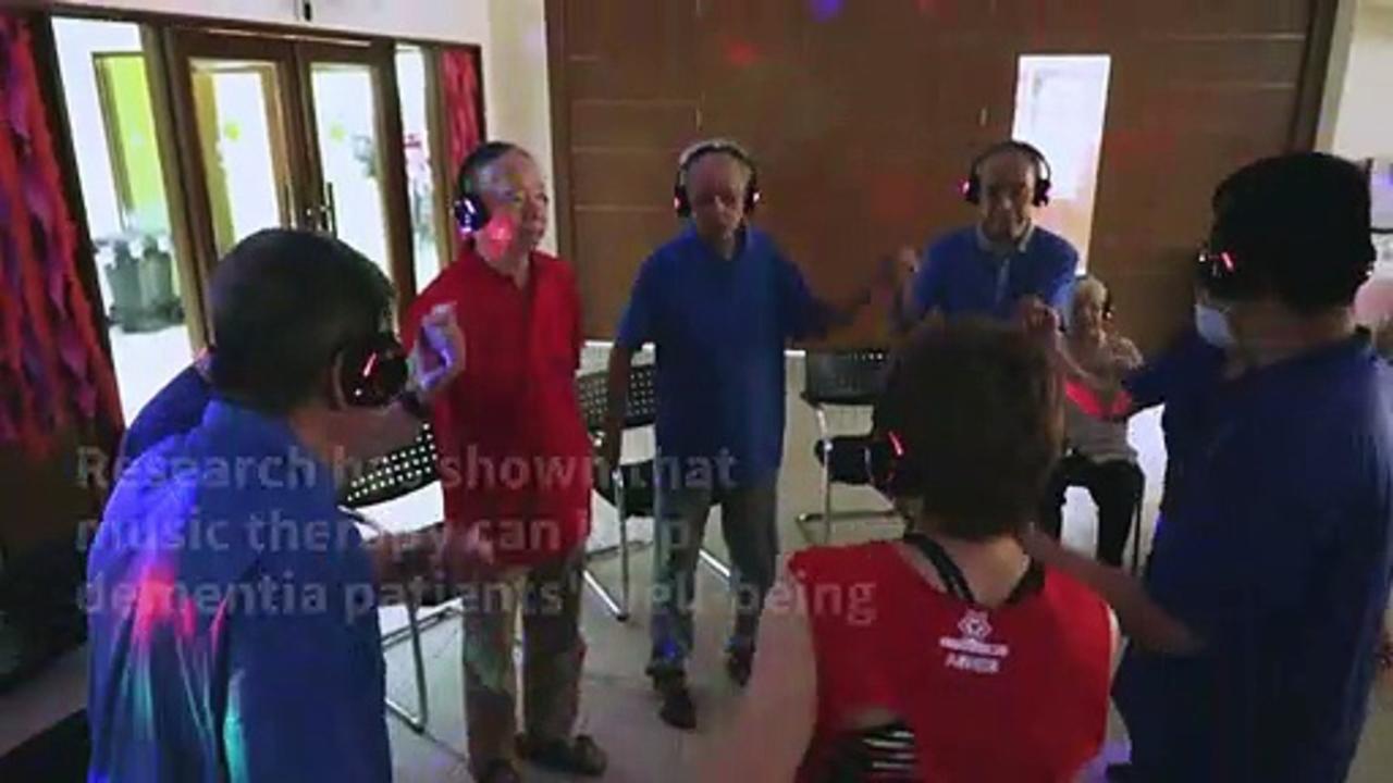 Singaporeans with dementia find their groove at silent disco