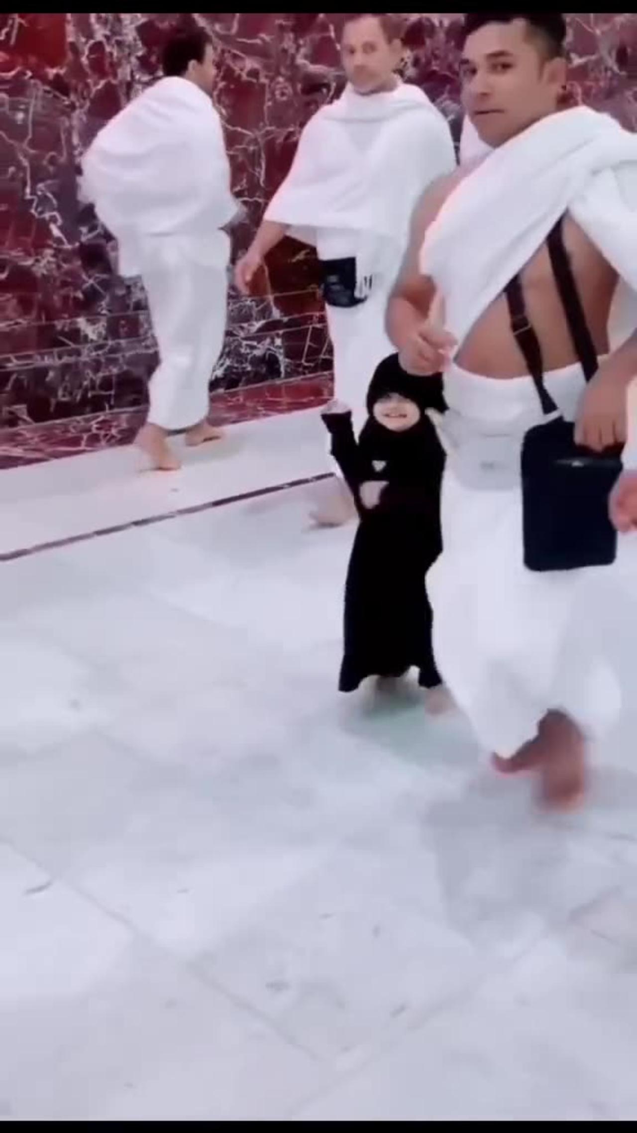 Cute baby gril