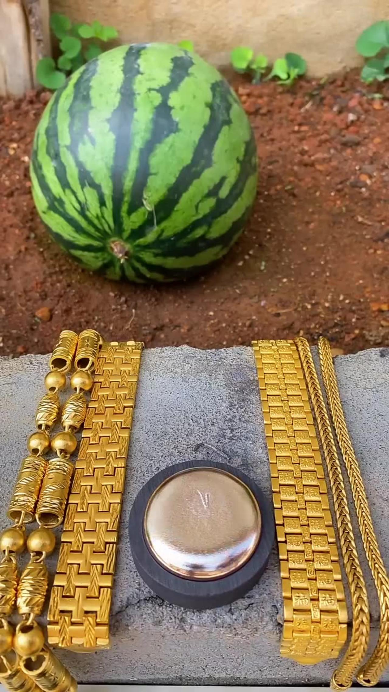 22 K ROUNDED GOLD BAR MAKING PROCESS MELTING One News Page VIDEO