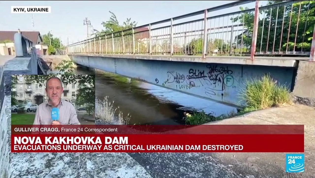 Destruction of frontline dam forces Ukraine evacuations
