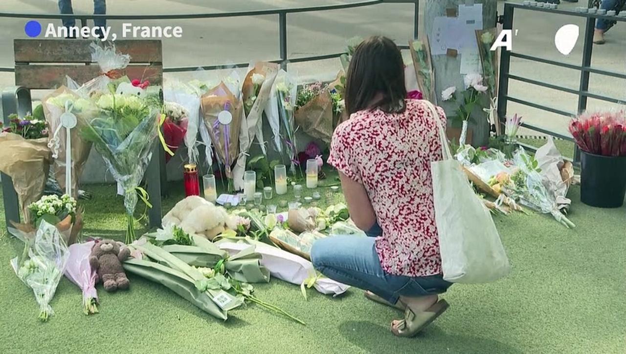 Mourning and tribute in Annecy after knife attack